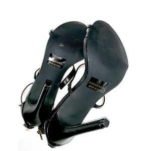 VENUS Shoes - new. venus strappy VENUS Shoes - new. venus strappy